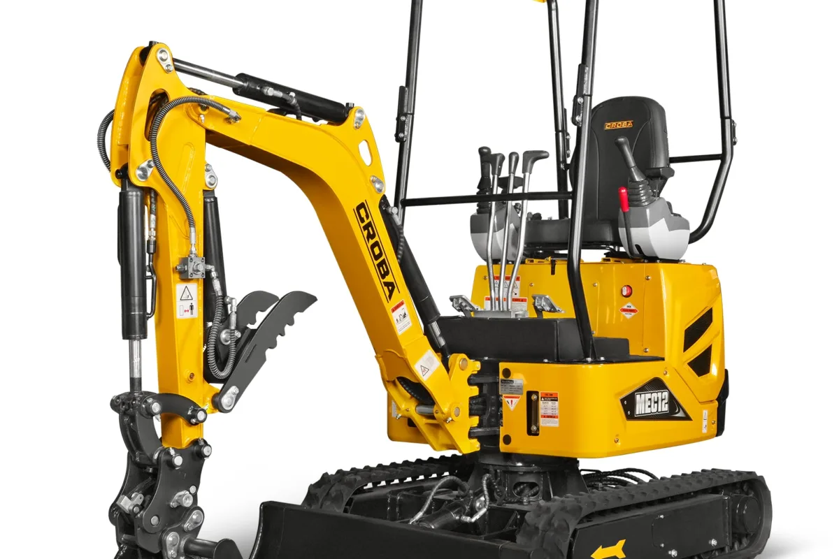 Mini Compact Excavator Kubota D722 Engine, 65.7″ Max. Digging Depth, 1.2 Ton, 2700 LBS Operating Weight, MEC12