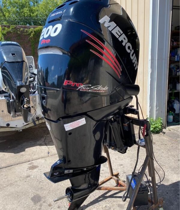 2021 Mercury Verado Pro 200 HP 4-Stroke 25″ Shaft