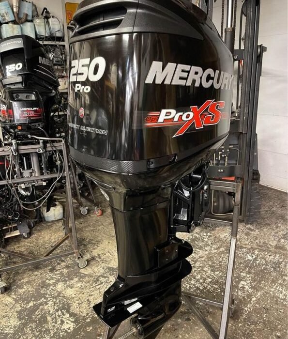 2020 Mercury Optimax Pro XS 250 HP 2-Stroke 20″ Shaft